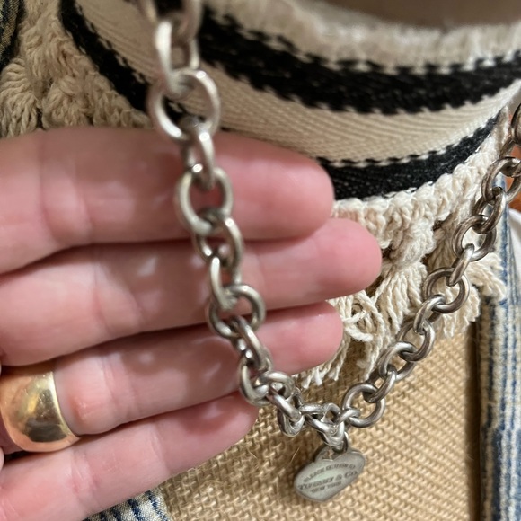 Tiffany & Co - Picture 3 of 7